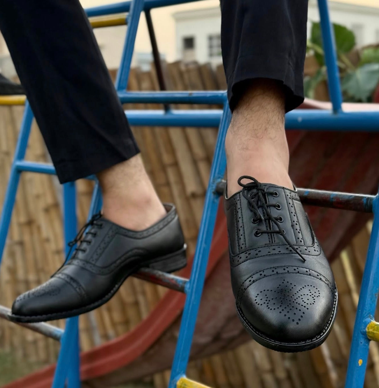 Men's Black Full-Brogue Wing-Tip Oxford Shoes