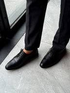 Mens's Black Full- Brogue Wing- Tip Oxford Shoes